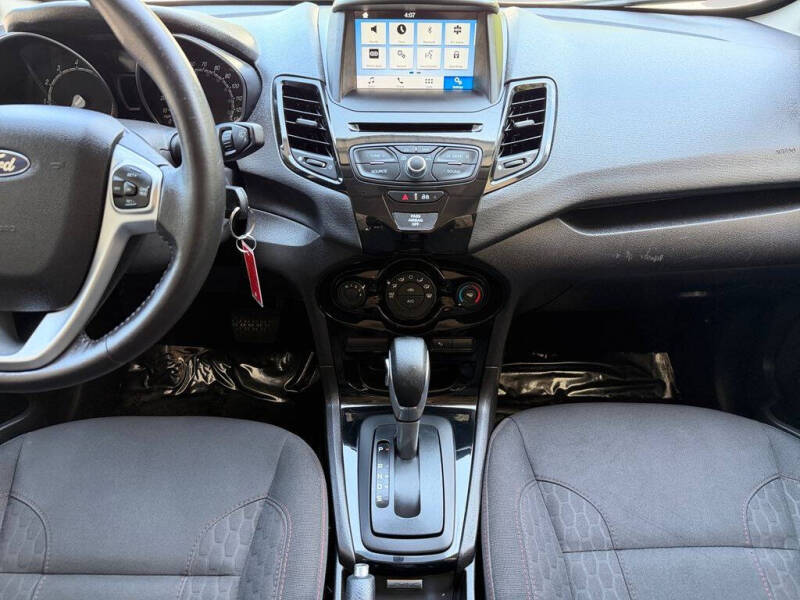 2016 Ford Fiesta SE