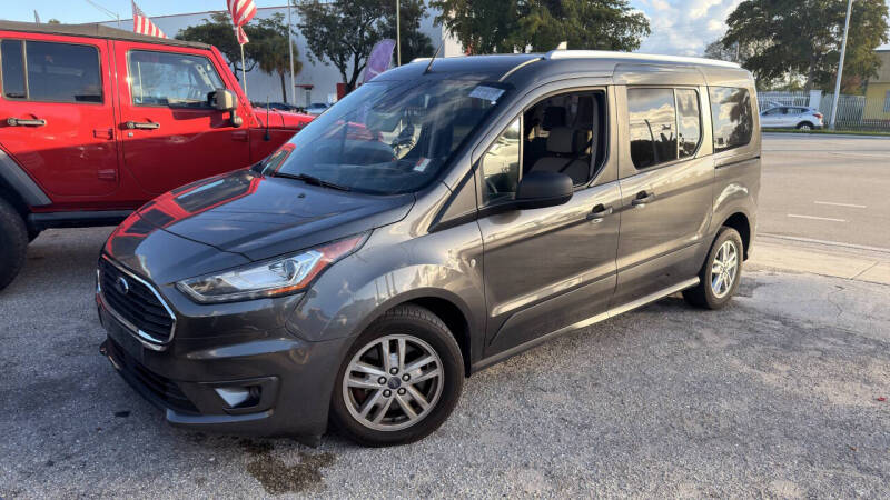 2019 Ford Transit Connect XLT's photo