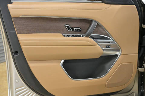 2025 Land Rover Range Rover P400 SE