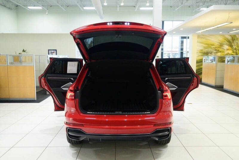 2022 Audi Q3 quattro S line Prem Plus 45 TFSI