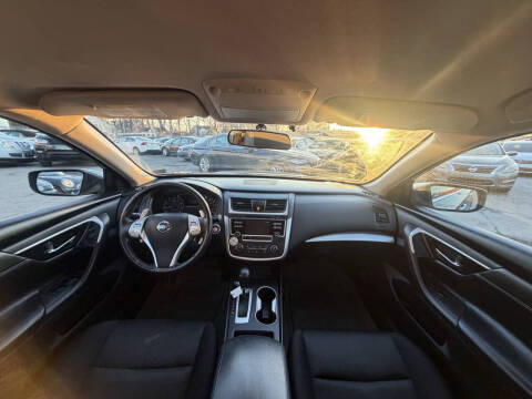 2017 Nissan Altima 2.5 SR