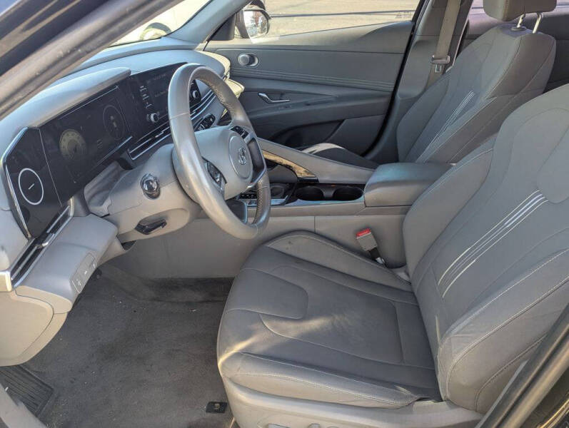 2022 Hyundai Elantra