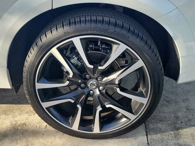 2025 Volvo XC60 B5 Ultra Dark Theme