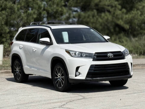 2017 Toyota Highlander SE