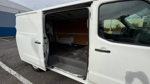 2017 Nissan NV 2500 HD SV