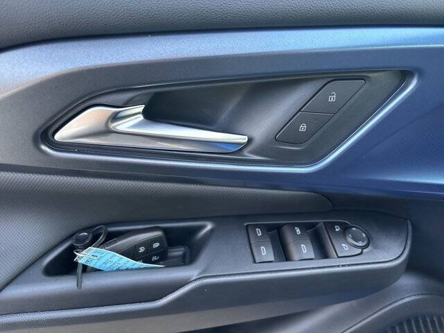 2026 Chevrolet Equinox EV LT 2