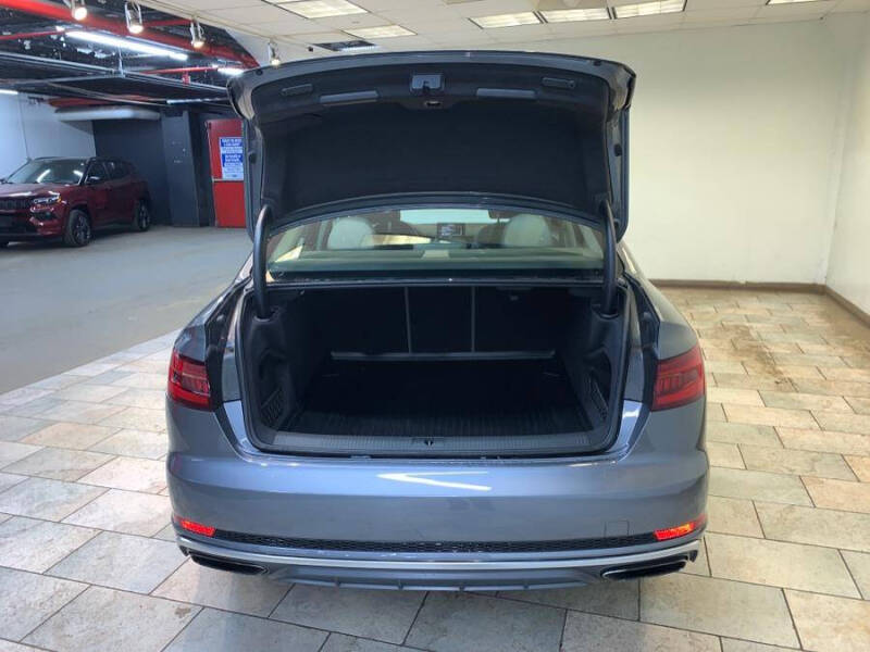 2019 Audi A4 quattro Premium 45 TFSI