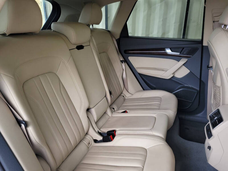 2019 Audi Q5 quattro Premium Plus 45 TFSI
