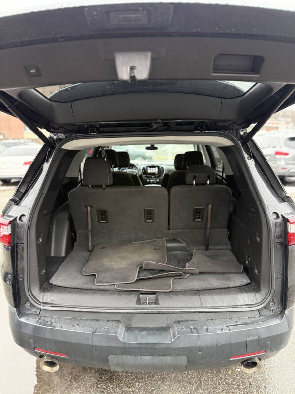 2018 Chevrolet Traverse LT Cloth
