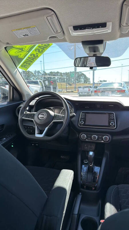 2022 Nissan Kicks S