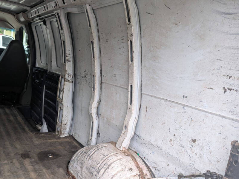 2016 GMC Savana 2500