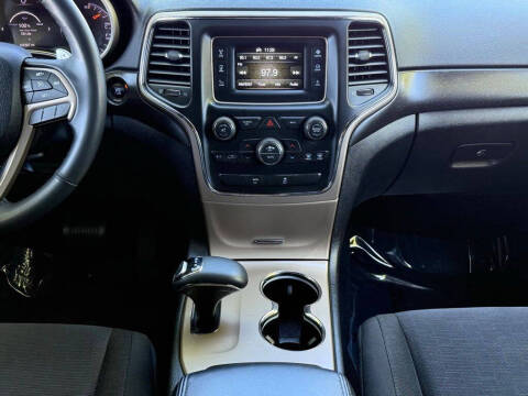 2015 Jeep Grand Cherokee Laredo