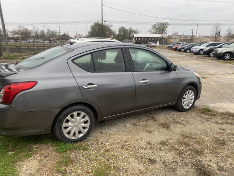 2017 Nissan Versa 1.6 SV
