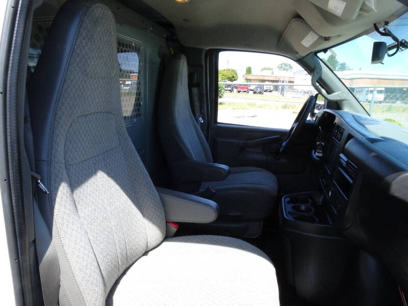 2017 Chevrolet Express 2500