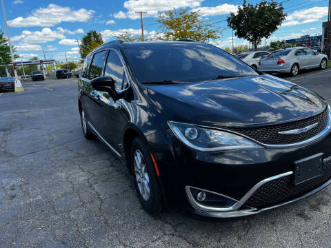 2020 Chrysler Pacifica Touring L