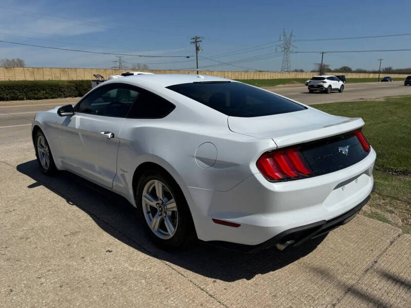 2019 Ford Mustang EcoBoost