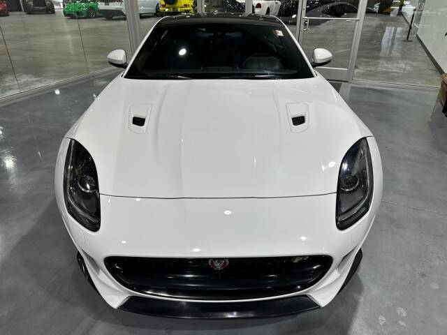 2016 Jaguar F-TYPE R
