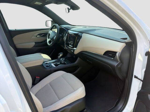 2022 Chevrolet Traverse LS