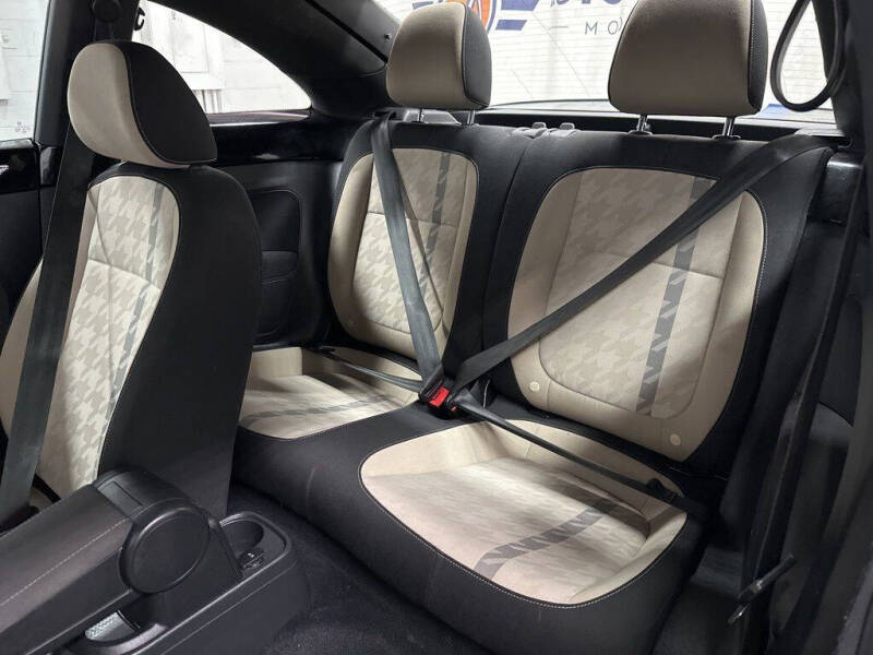 2018 Volkswagen Beetle 2.0T Coast