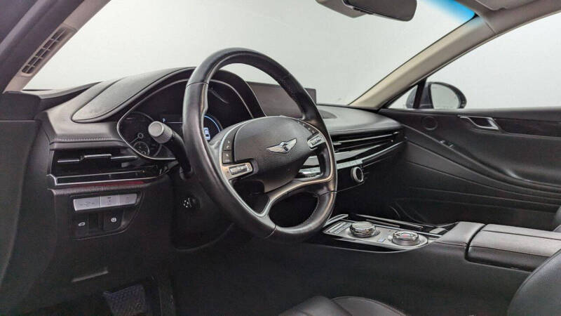 2023 Genesis G80