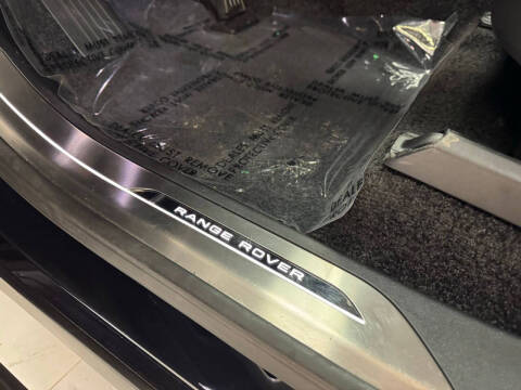 2025 Land Rover Range Rover P400 SE