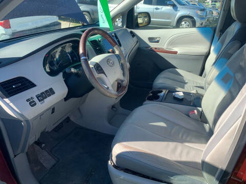 2011 Toyota Sienna Limited 7-Passenger