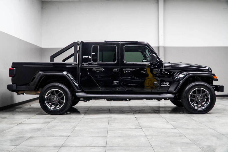 2022 Jeep Gladiator Overland