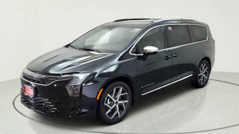 2027 Chrysler Pacifica Pinnacle