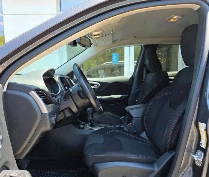 2017 Jeep Cherokee Latitude