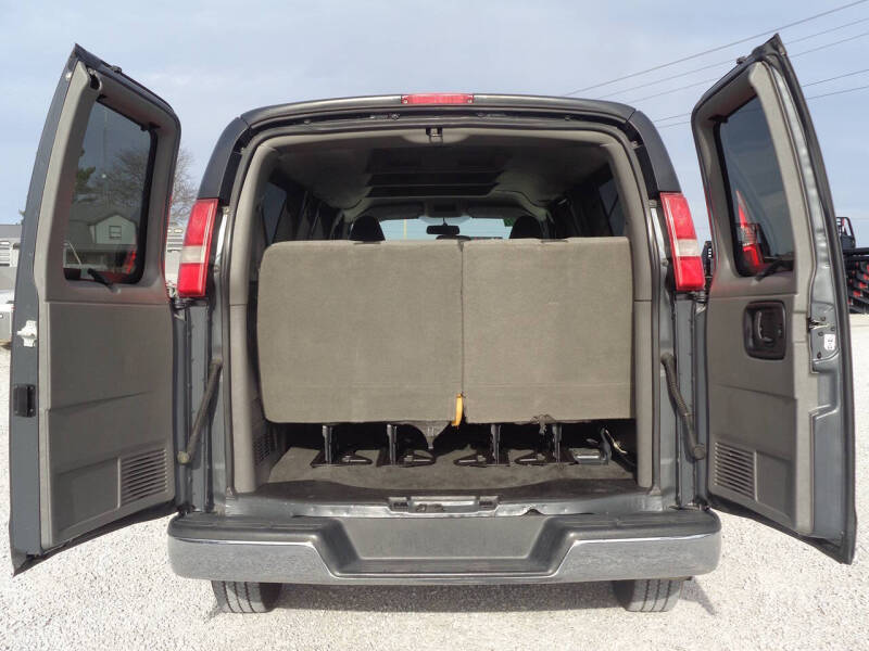 2017 Chevrolet Express LT 3500