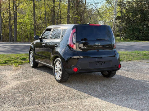 2016 Kia Soul +