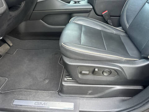 2021 GMC Yukon SLT