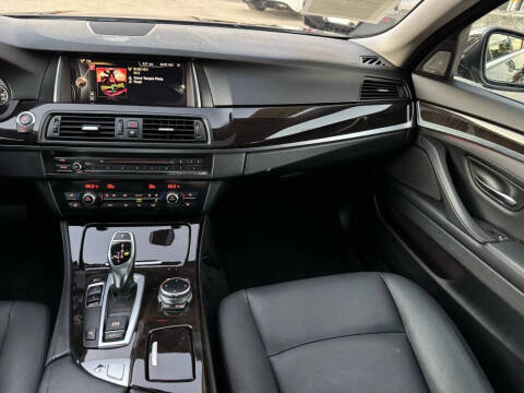 2016 BMW 5 Series 528i