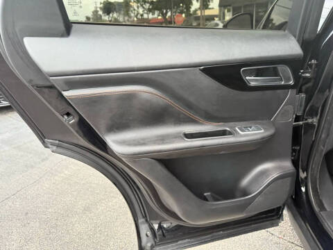 2020 Jaguar F-PACE 30t Prestige