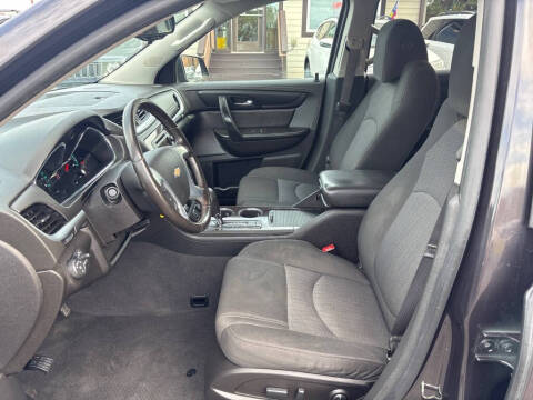 2017 Chevrolet Traverse LT