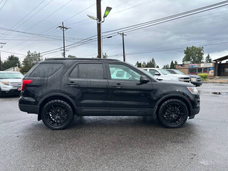 2017 Ford Explorer