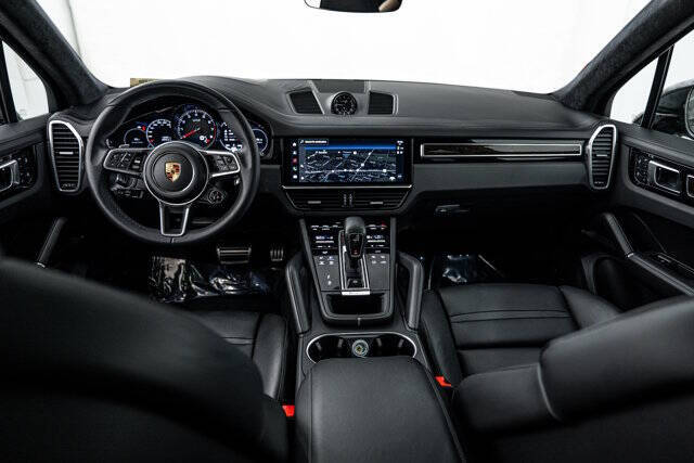2022 Porsche Cayenne GTS