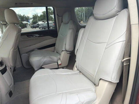 2018 Cadillac Escalade ESV Luxury