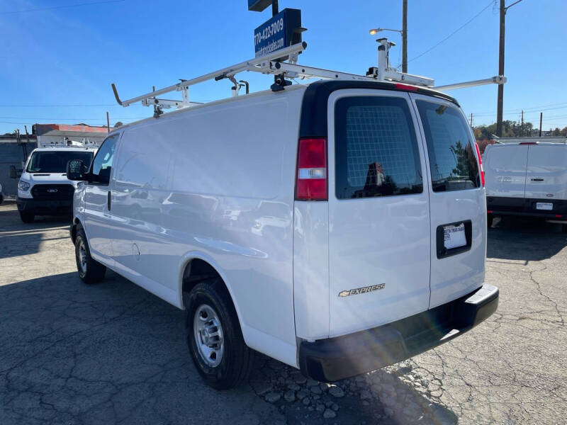 2021 Chevrolet Express Cargo Work Van photo 5