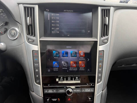 2023 Infiniti Q50 Luxe