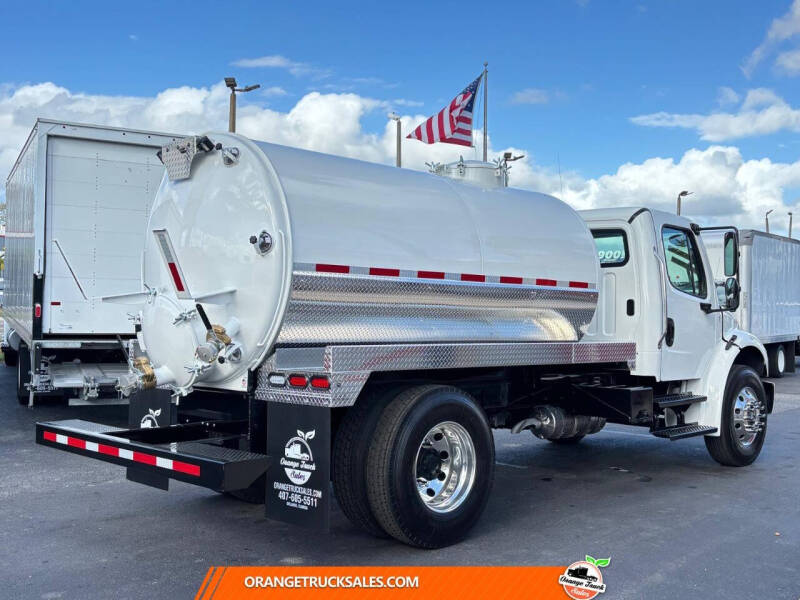 2023 Freightliner M2 106