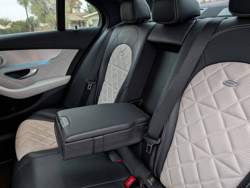 2016 Mercedes-Benz C-Class