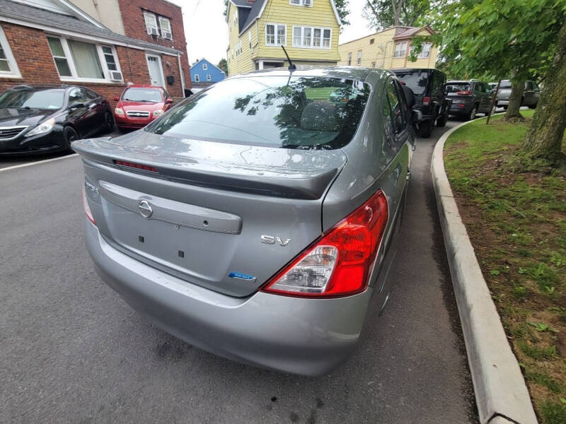 2014 Nissan Versa 1.6 SV