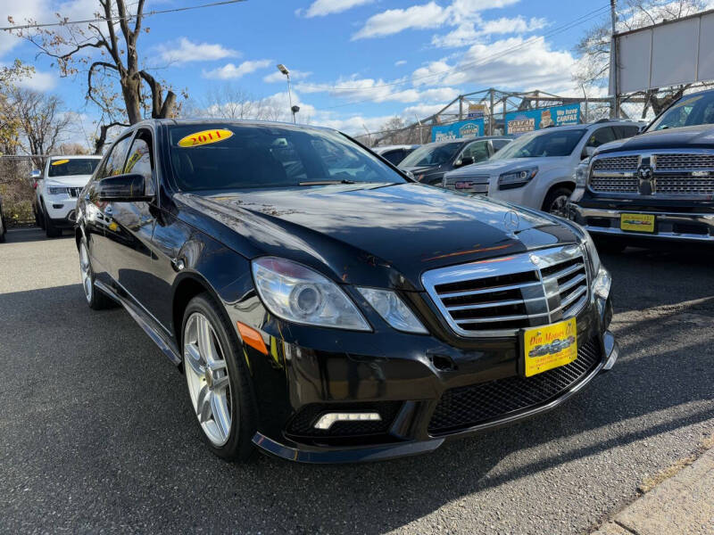 Used 2011 Mercedes-Benz E-Class E550 Luxury with VIN WDDHF9AB4BA368772 for sale in Passaic, NJ