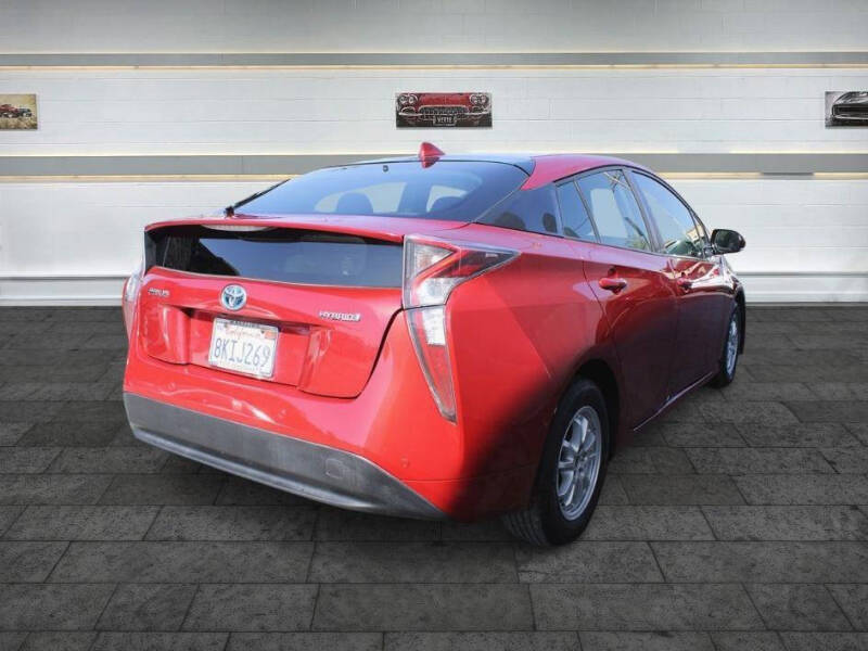 2017 Toyota Prius Two