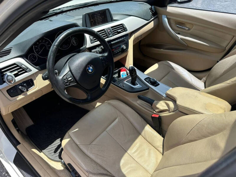 2014 BMW 3 Series 320i