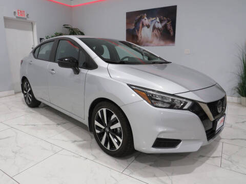 2022 Nissan Versa SR