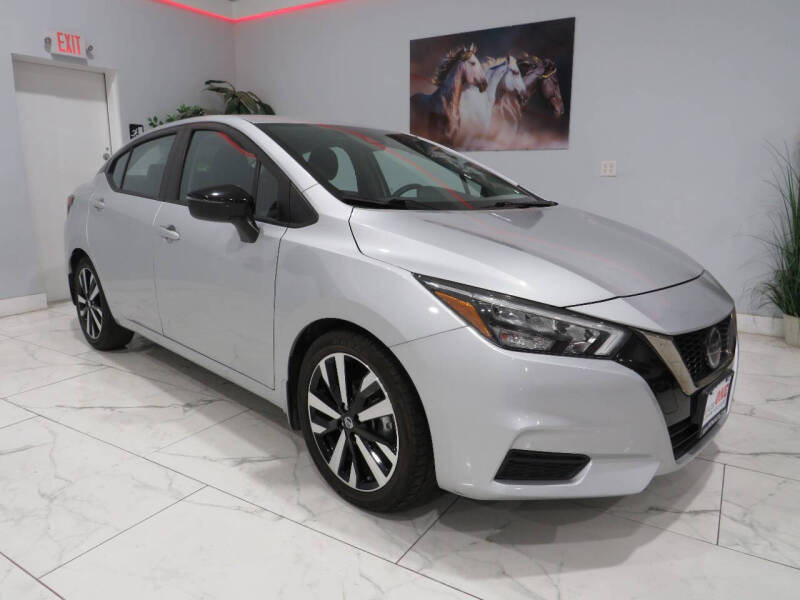 2022 Nissan Versa Sedan SR