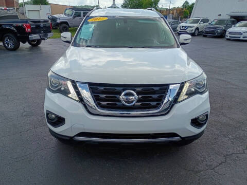 2017 Nissan Pathfinder SV