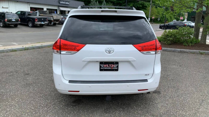 2012 Toyota Sienna